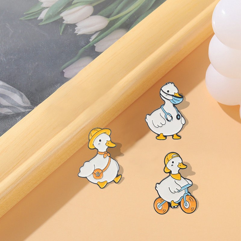 Pin Custom Goose Duck Shopping - đánh giá và giá Shop Jewelry & Watches Near Me